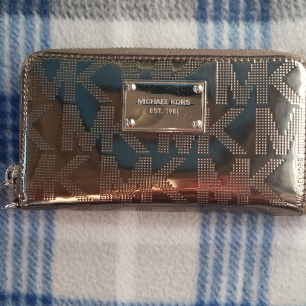Michael Kors metallic wallet